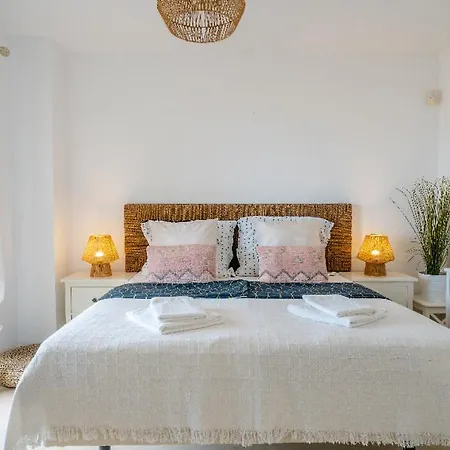 El Diamante Apartment *